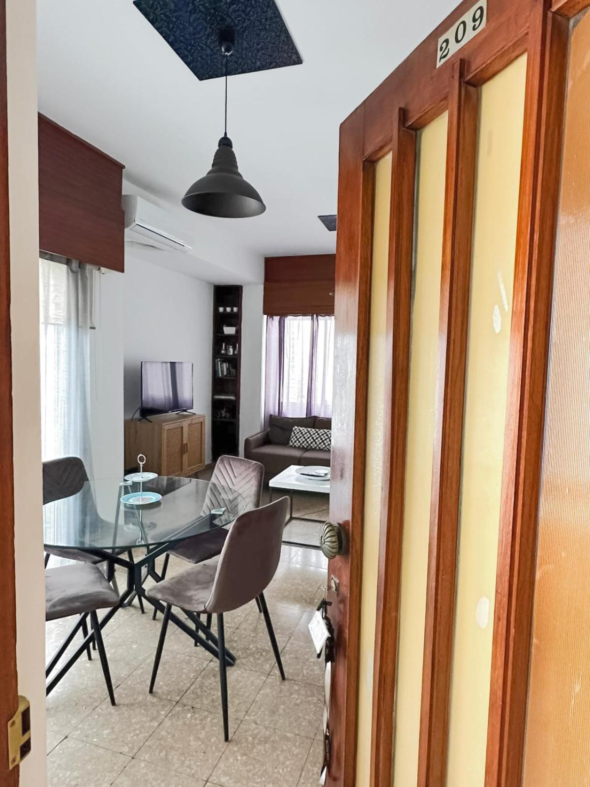 Comfortable Engomi Apartment Nicosia Ngoại thất bức ảnh